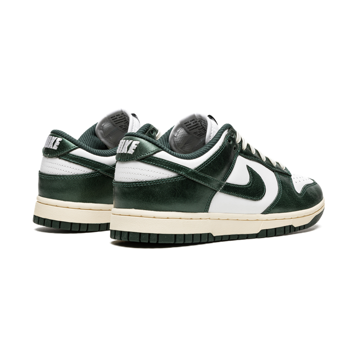 حذاء نايكي دانك لو "أخضر عتيق"