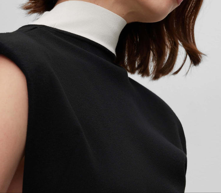 فستان نسائي من هوجو بوس