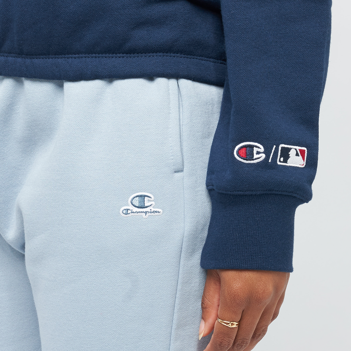 سويت شيرت بغطاء رأس من Champion