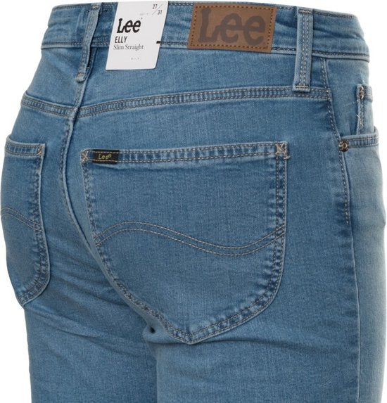 بنطلون جينز نسائي بقصّة عادية من Lee - أشعة الضوء