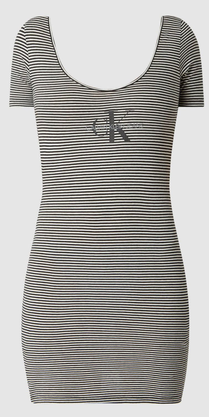 فستان باليه مخطط بقصّة Slim Fit من Calvin Klein Jeans