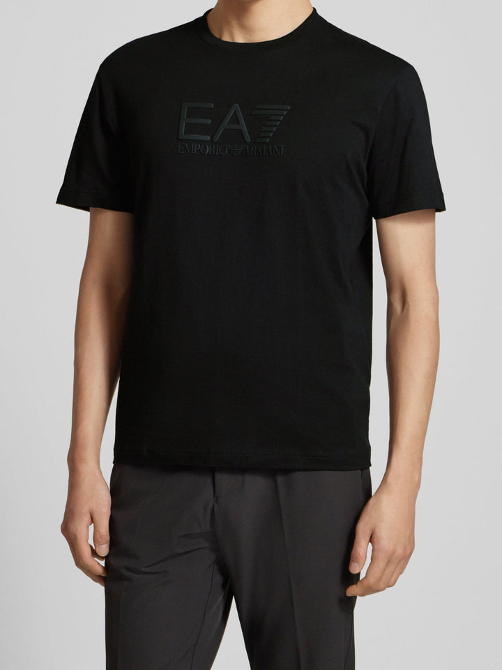تيشيرت إمبوريو أرماني EA7 بأكمام قصيرة باللون الأسود