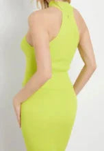 بلوزة نسائية بدون أكمام من Guess Claire برقبة متقاطعة ومضلعة