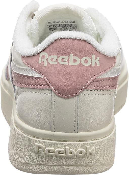 حذاء رياضي نسائي من ريبوك كلوب سي دبل ريفنج - لون طباشيري/وردي دخاني/طباشيري