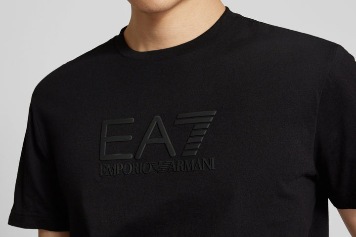 تيشيرت إمبوريو أرماني EA7 بأكمام قصيرة باللون الأسود
