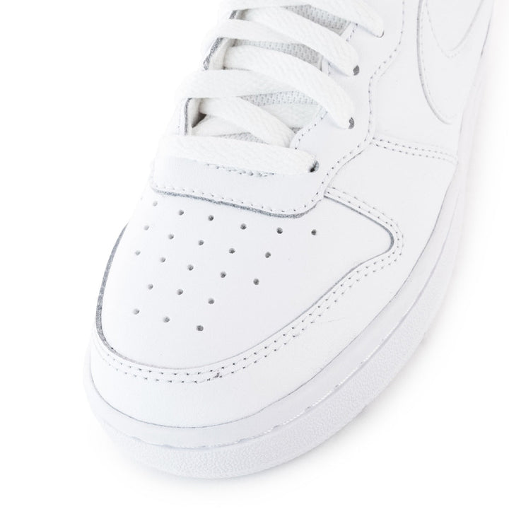 حذاء رياضي نايكي كورت بورو ميد 2 - أبيض