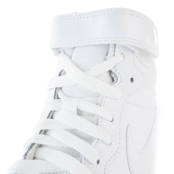 حذاء رياضي نايكي كورت بورو ميد 2 - أبيض