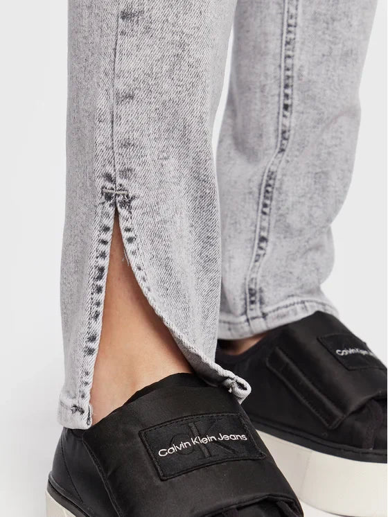 جينز كالفن كلاين جينز