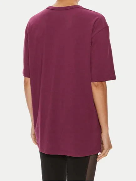 تي شيرت كالفن كلاين - قصة مريحة