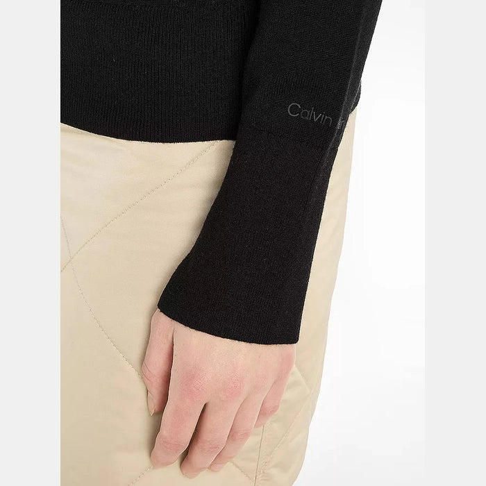 بلوفر كالفن كلاين الأسود