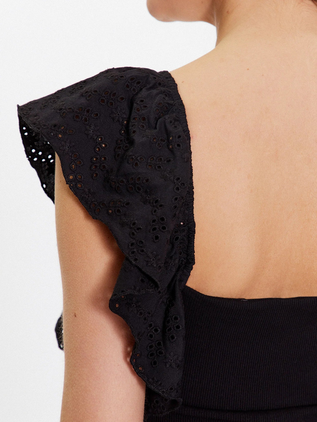 بلوزة رينا القطنية النسائية بأكمام مكشكشة ورقبة على شكل قلب من جيس