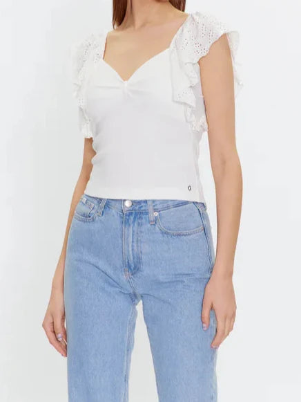 بلوزة رينا القطنية النسائية بأكمام مكشكشة ورقبة على شكل قلب من جيس