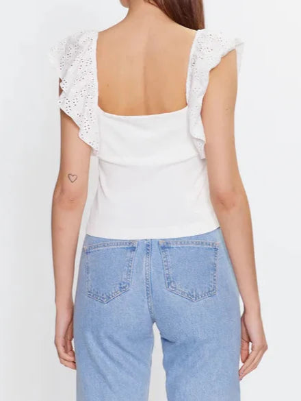 بلوزة رينا القطنية النسائية بأكمام مكشكشة ورقبة على شكل قلب من جيس