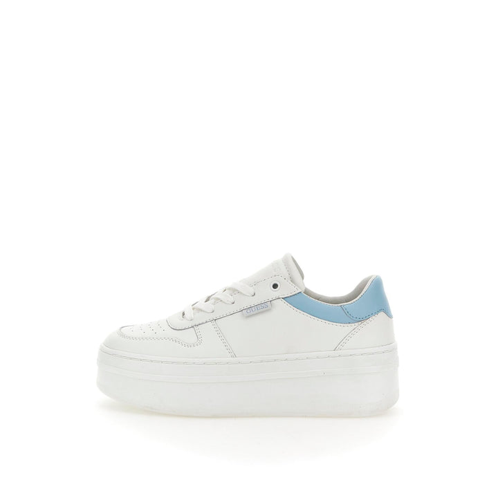 حذاء رياضي من الجلد الطبيعي من Guess Lifet