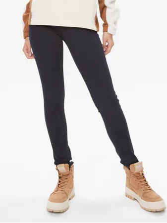 بنطال جينز صوفي سكيني بخصر منخفض من تومي جينز