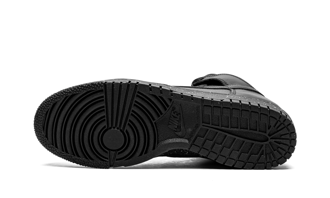 حذاء UNDERCOVER x Nike Dunk High 1985 "Chaos Black"